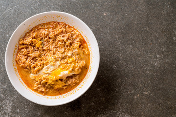 Thai spicy instant noodles bowl