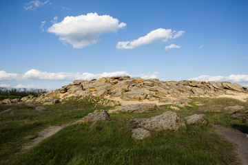 Fototapeta na wymiar Stone range Kamyana Mohyla, Zaporizhia Oblast, Ukraine