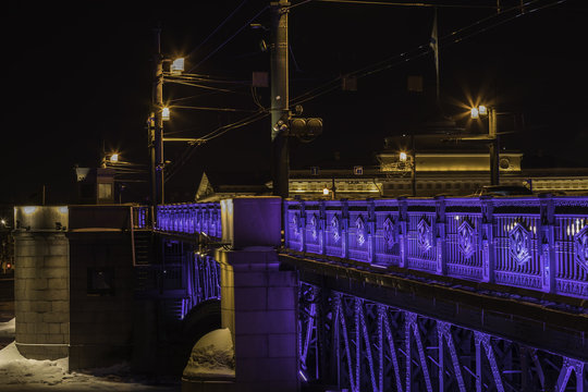 The Dvortsovyiy Bridge, St. Petersburg, Russia