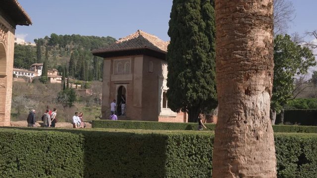 Building seen next to the Torre de las Damas
