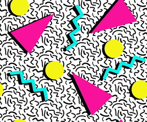 COLORED TRIANGLE. MEMPHIS STYLE SEAMLESS PATTERN. GEOMETRIC ELEMENTS 80S AND 90S DESIGN TEXTURE ON WHITE BACKGROUND.