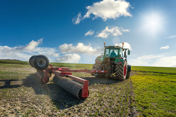 Obraz premium agriculteur au travail