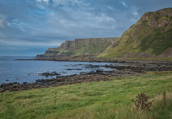 Giant's Causeway caratteristica formazione basaltica esagonale formatasi da antiche eruzioni...