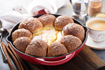 Cinnamon sugar buns with cheesecake dip