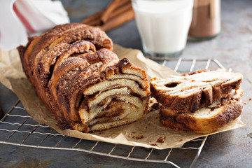 CInnamon chocolate babka