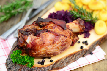 Schweineshaxe