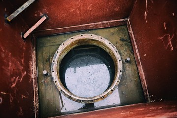Manhole shaft of an underground tank system for diesel and heating oil