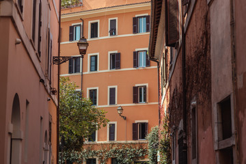 Fototapeta premium Budynki Architektura w Rzymie Włochy błękitne niebo lato