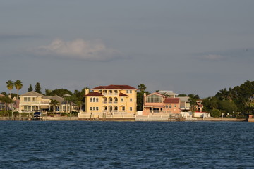 Fototapeta na wymiar Luxury beach houses on coast line, intracoastal