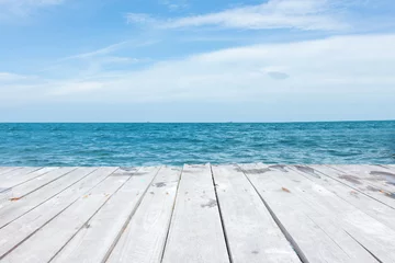 Photo sur Plexiglas Jetée Perspective de terrasse en bois contre beau paysage marin