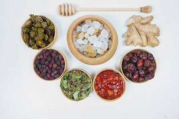 tea for health, ginger tea, flax, grass, tea for health, tea with ginger, flax, strawberries, cones, hawthorn, wild rose