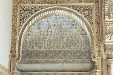 Kunstvolle Steinmetzarbeiten, Alhambra, Granada, Andalusien, Spanien, Europa