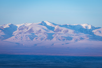 Fototapeta na wymiar The mountain range