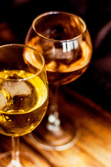 different types of wines and shapes of glasses