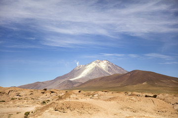 Licancabur volcano in Reserva Nacional de Fauna Andina Eduardo Avaroa in Bolivia