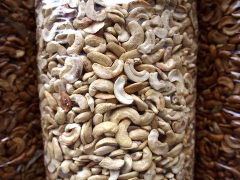 Bunch of cooked cashew nuts