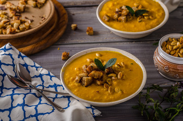 Pumpkin soup delish organic soup