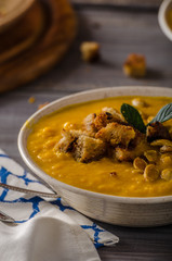 Pumpkin soup delish organic soup