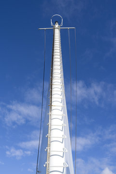 Seafaring: Signal mast with crown nest on a small RoRo vessel
