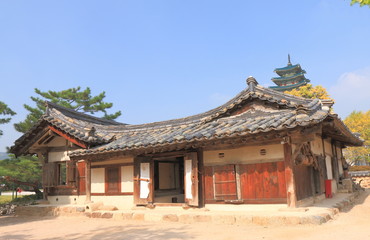 Obraz premium Korean traditional Ohchon house in Seoul South Korea.