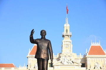 Statue of Ho Chi Minh in front of the City Hall
