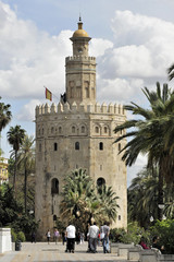 Fototapeta na wymiar Torre del Oro, Goldturm, einst Teil der maurischen Befestigungsanlage, Sevilla, Andalusien, Spanien, Europa