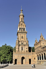 Fototapeta na wymiar Nordturm, Torre Norte, an der Plaza de España, Sevilla, Andalusien, Spanien, Europa