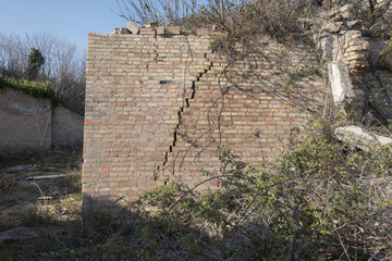 Fabbriche di mattoni abbandonate