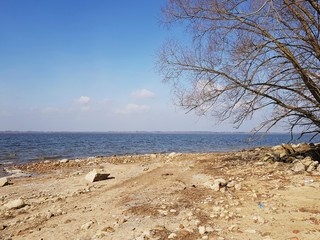 Jezioro. Zalew jeziorsko © michalsen