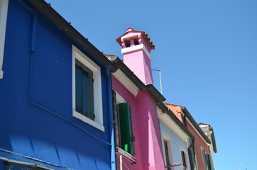 Burano, kolorowe domy na wyspie w lagunie weneckiej © Ewa