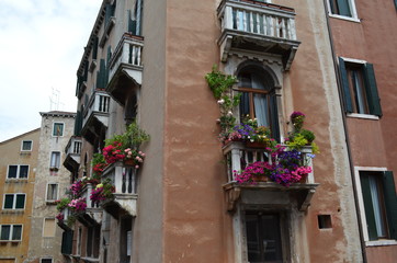 Wenecja, ozdobne okna