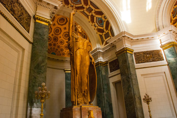 Capitolio Nacional, El Capitolio. The interior of the building.11-meter bronze statue of a woman, the goddess of Justice with a peak and a shield in her hands. Havana. Cuba