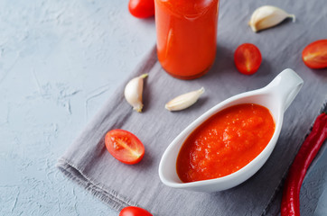 Roasted Red Pepper Tomato Garlic Sauce