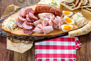 Brettljausn - Wurst und Käse Platte - Jause © Lumixera