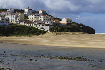 Fototapeta na wymiar Stadt Odeceixe, Algarve, Distrikt Faro, Portugal, Europa