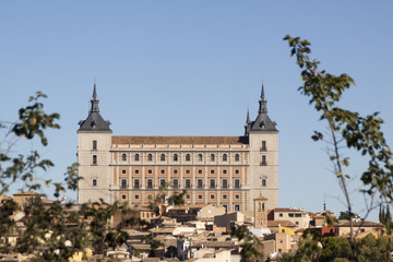 Fototapeta na wymiar Panoramic of Toledo, with blue sky. Castilla la Mancha. Spain