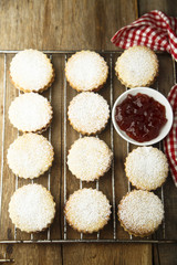 Sandwich cookies with berry jam