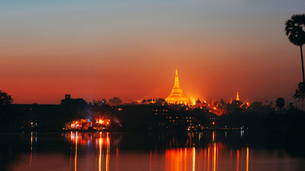 Obraz na płótnie Canvas Shwedagon Pagoda in twilight. Yangon, Myanmar (Burma)