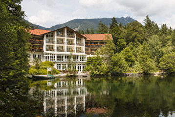 Obraz premium Hotel at Lake Badersee, Germany