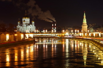 Fototapeta na wymiar Night view of the Moskva-river, Cathedral of Christ the Saviour and Big Stone bridge, Moscow, Russia