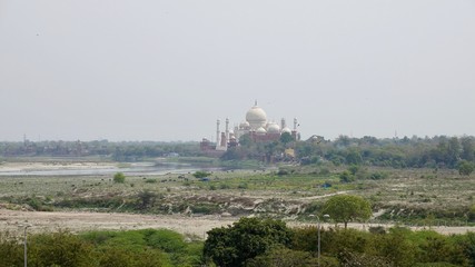 Taj Mahal aus der Ferne, Mogularchitektur in Indien