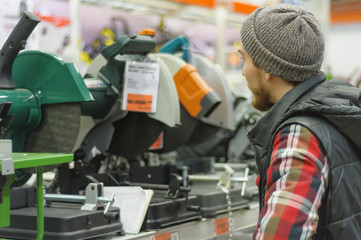 Fototapeta premium Man in a hardware store