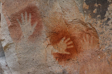 Pinturas rupestres en la Cueva de las Manos, Patagonia, Argentina