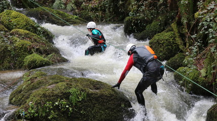 Deportes de aventura. Senderismo Acu&aacute;tico. Outdoors Adventure sports. 