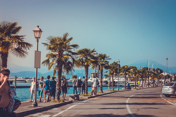 Obraz premium Beautiful coast of Garda Lake, Italy