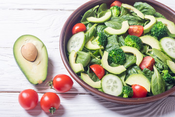 Avocado salad with tomatoes