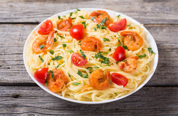 Spaghetti with shrimps