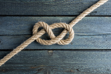Figure Eight knot. Rope node - 198955891