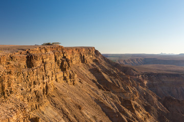 Fototapeta na wymiar Aussichtplattform bei Hobas, Landschaft am Fish River Canyon, Ai-Ais Richtersveld Transfrontier Park, Namibia