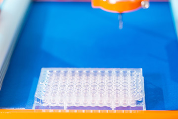 PCR robot machine